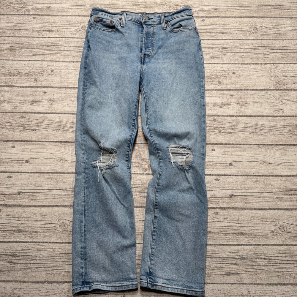 Levi's Jeans Women's 29 Blue Light Wash Denim Ribcage Straight Ankle Distressed
